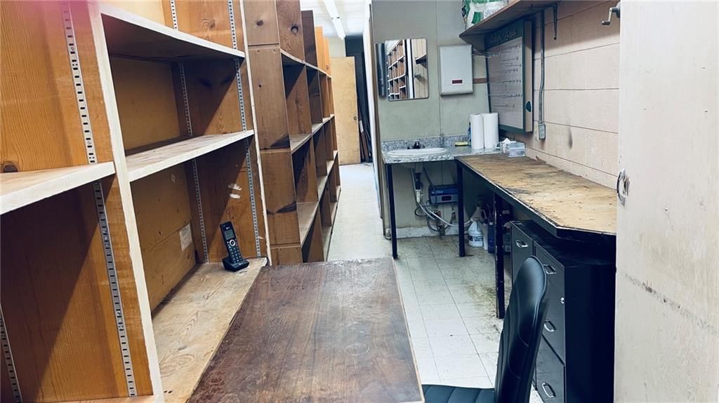 514 Commercial Street — photo 42