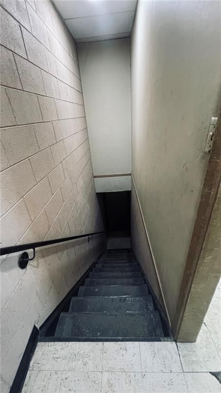 514 Commercial Street — photo 51