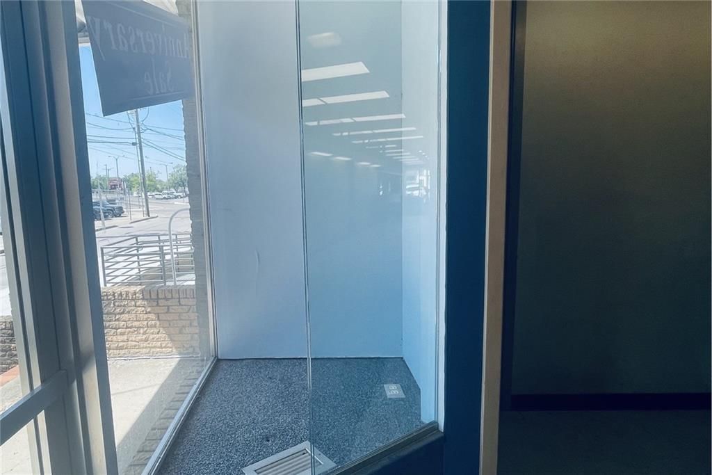 514 Commercial Street — photo 54