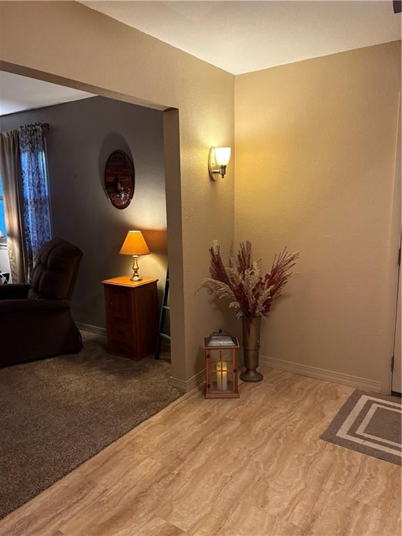 719 S Larson Avenue — photo 8