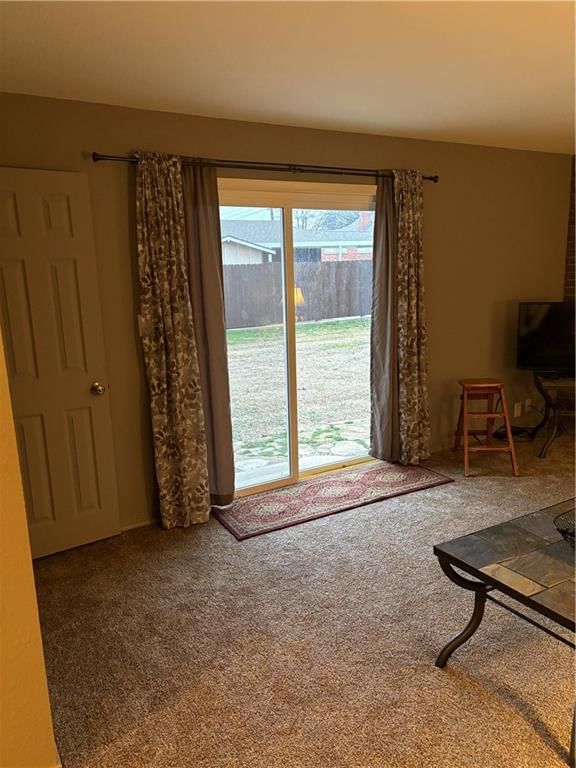 719 S Larson Avenue — photo 13