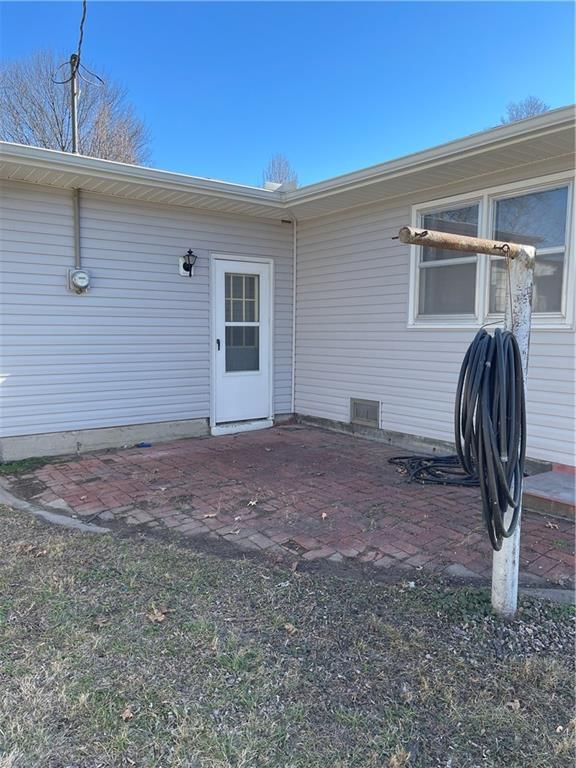 719 S Larson Avenue — photo 20