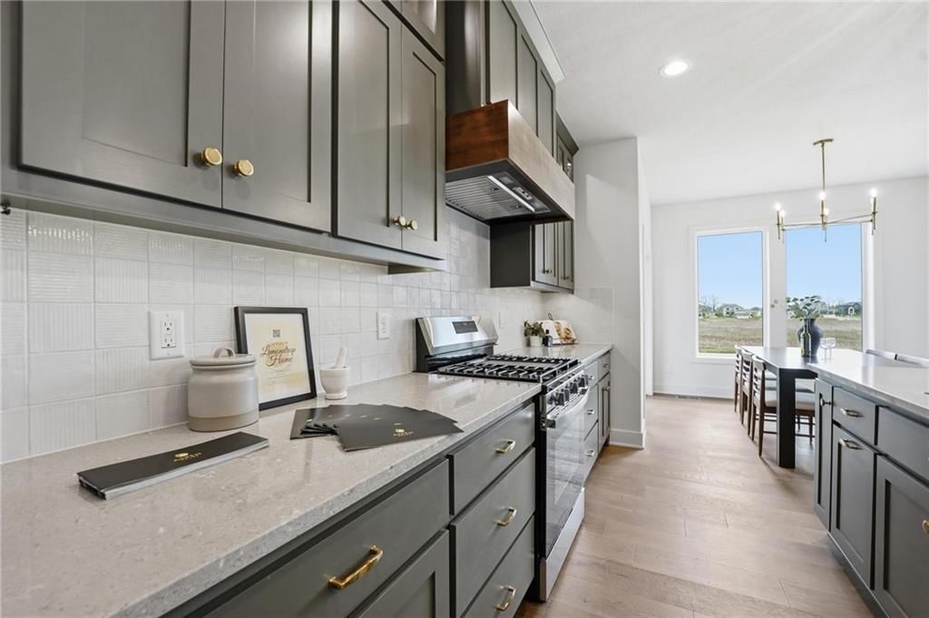 10411 N Liberty Street — photo 17