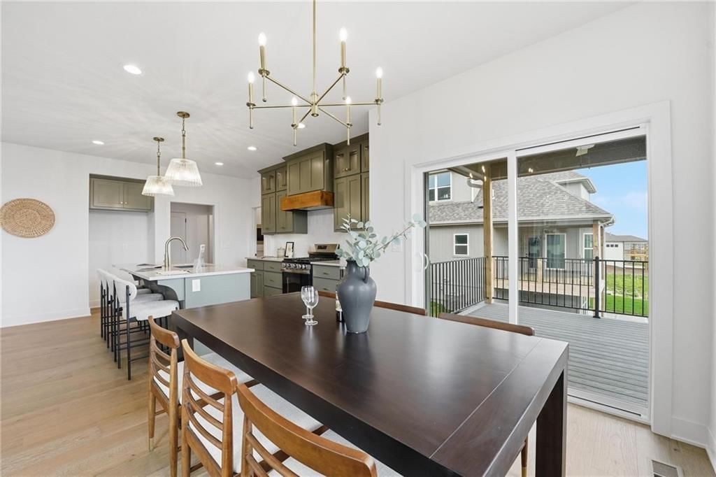 10411 N Liberty Street — photo 22