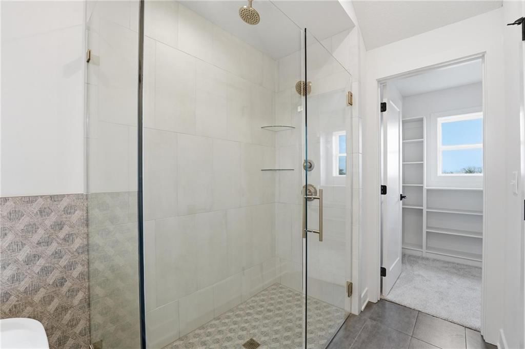 10411 N Liberty Street — photo 32