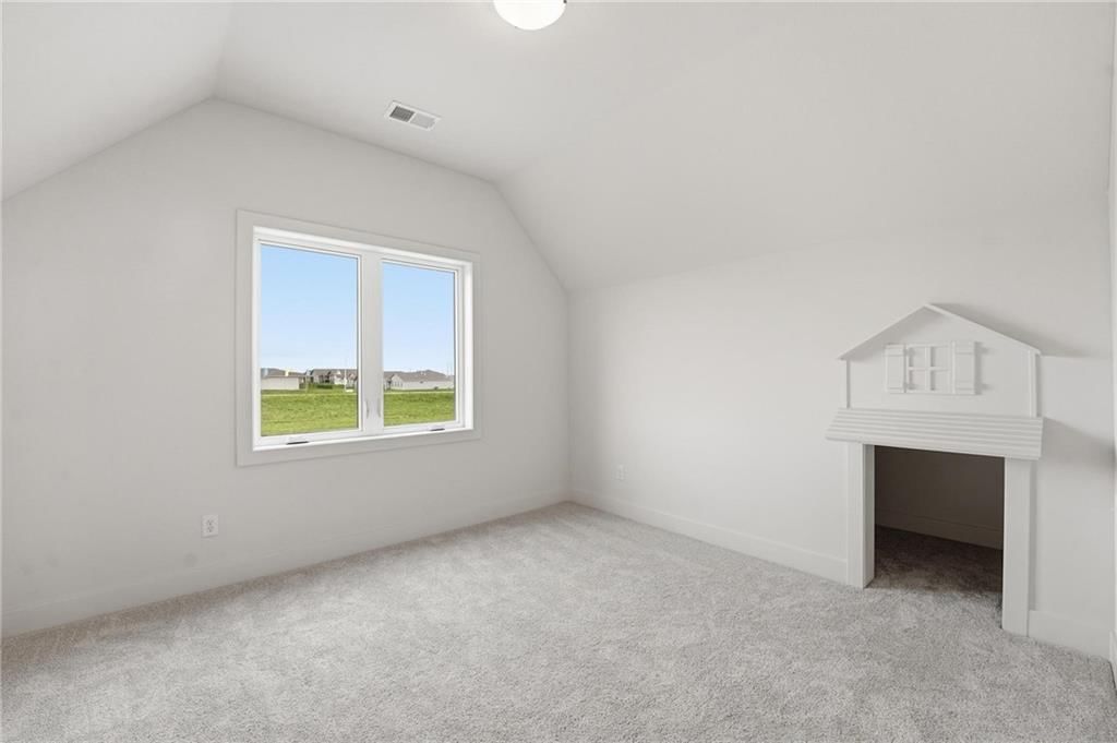 10411 N Liberty Street — photo 40