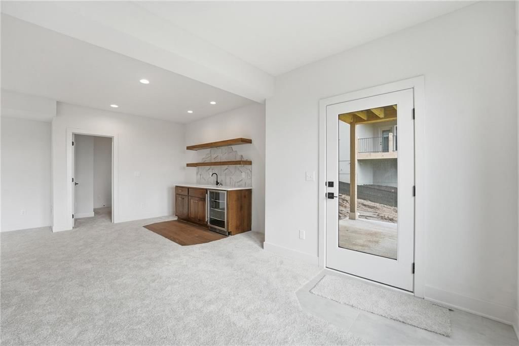 10411 N Liberty Street — photo 49
