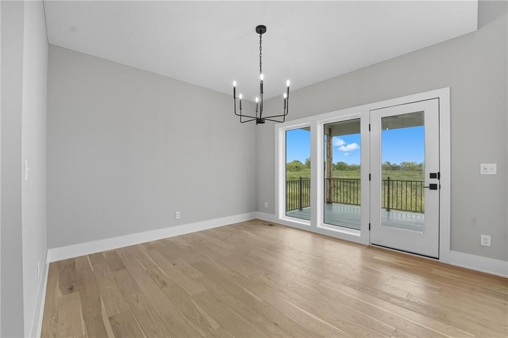 10407 N Liberty Street — photo 16