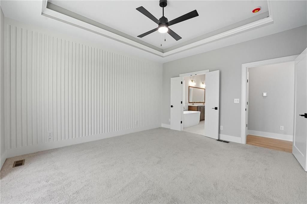 10407 N Liberty Street — photo 22