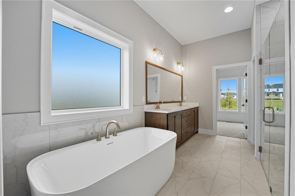 10407 N Liberty Street — photo 23