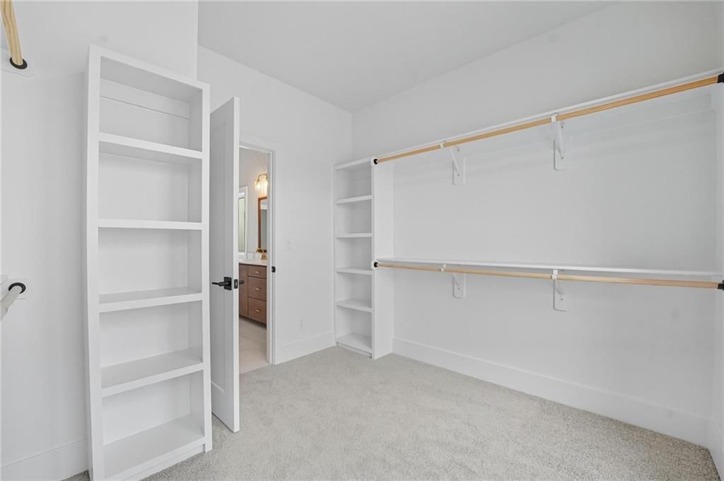 10407 N Liberty Street — photo 27