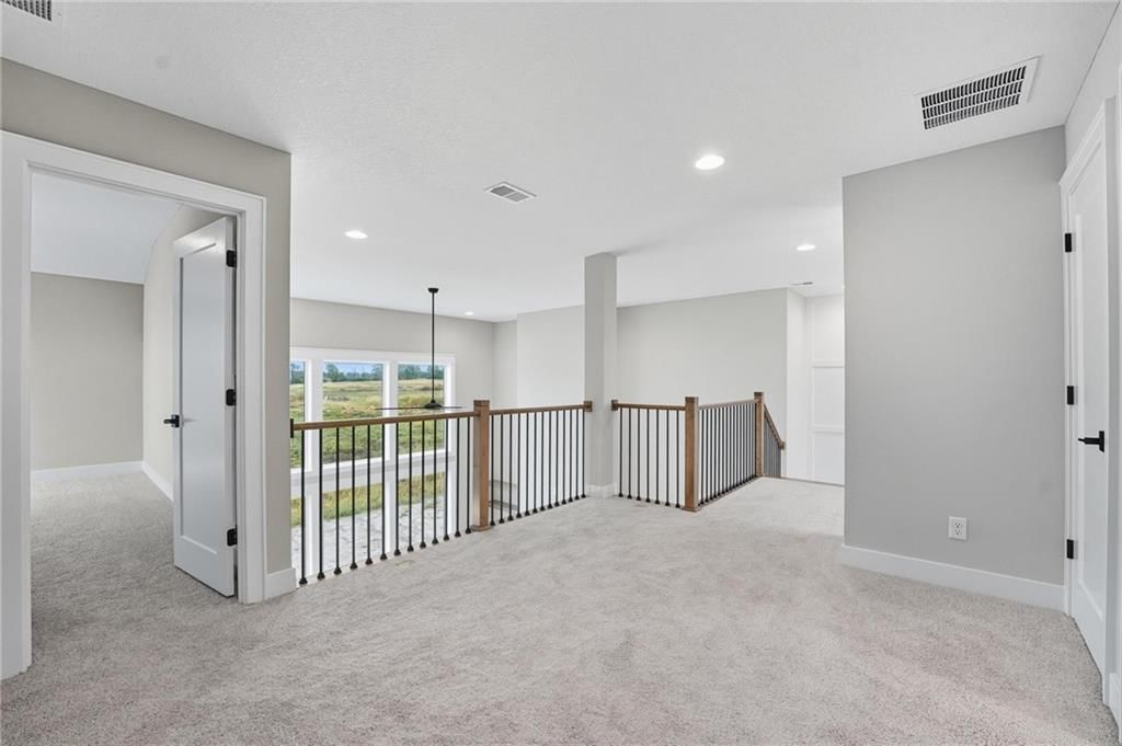 10407 N Liberty Street — photo 30