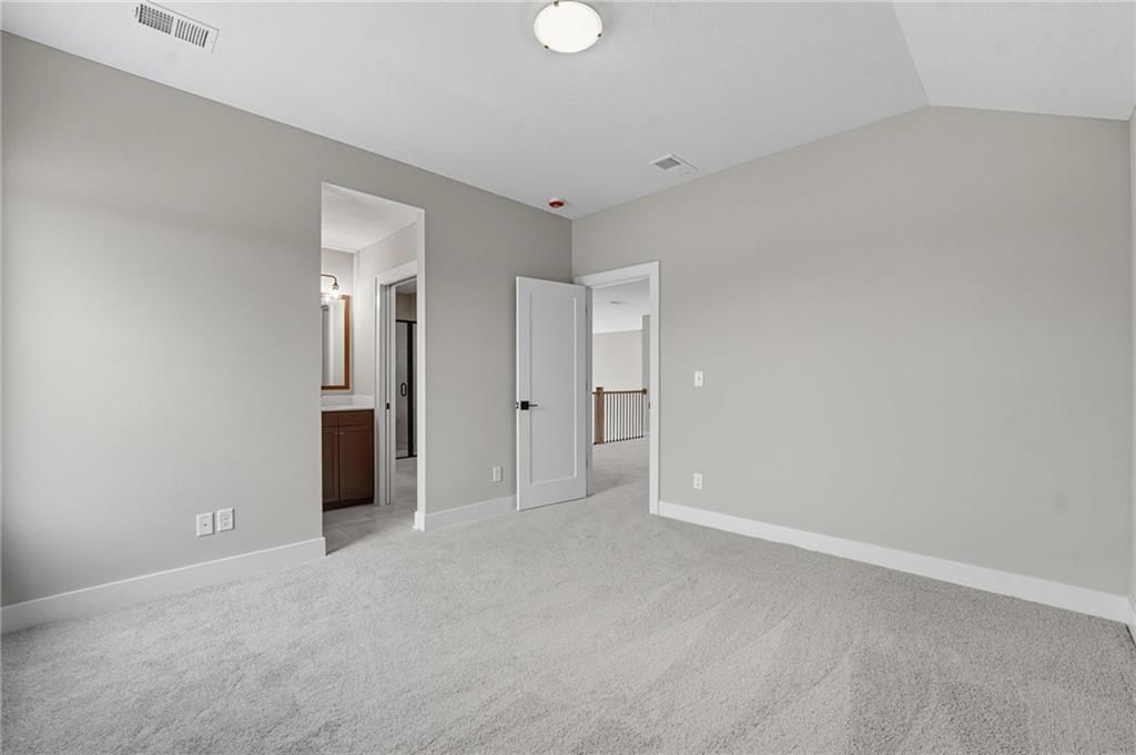 10407 N Liberty Street — photo 36