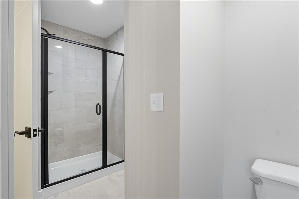 10407 N Liberty Street — photo 39