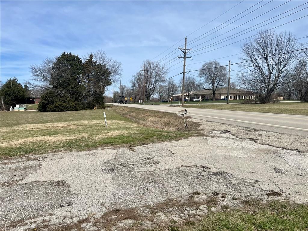 19206 Metcalf Avenue — photo 12