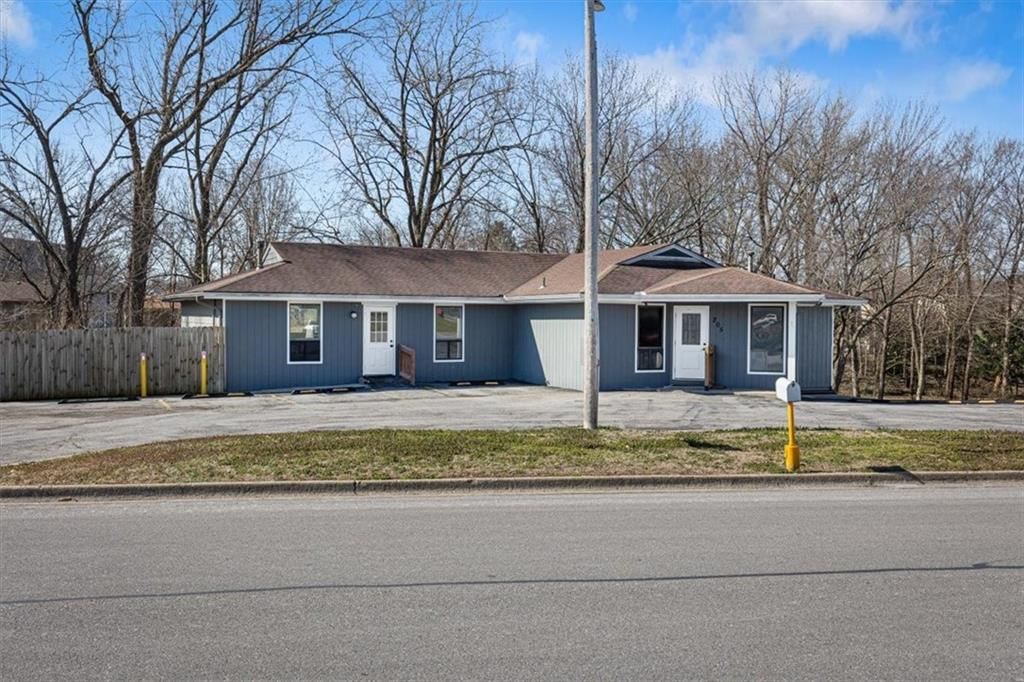 205 Southbrook Parkway — photo 2