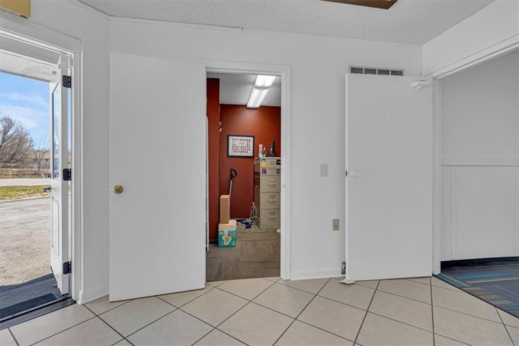 205 Southbrook Parkway — photo 5