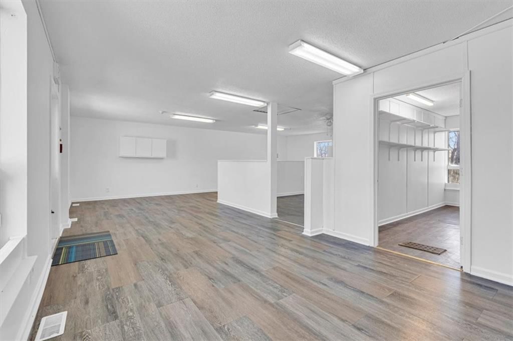 205 Southbrook Parkway — photo 10
