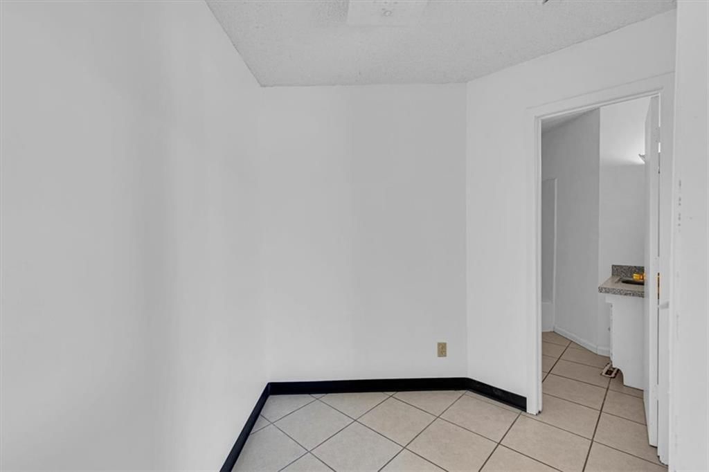 205 Southbrook Parkway — photo 14