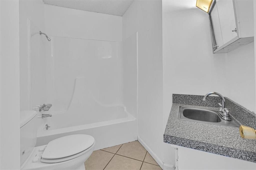 205 Southbrook Parkway — photo 15