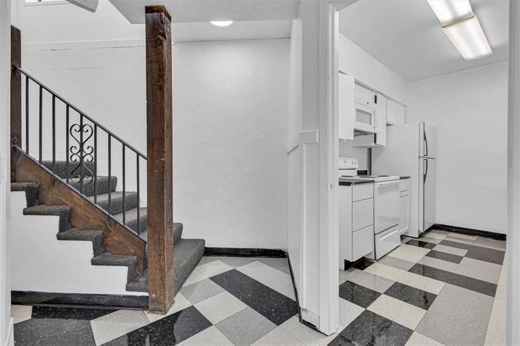 205 Southbrook Parkway — photo 17