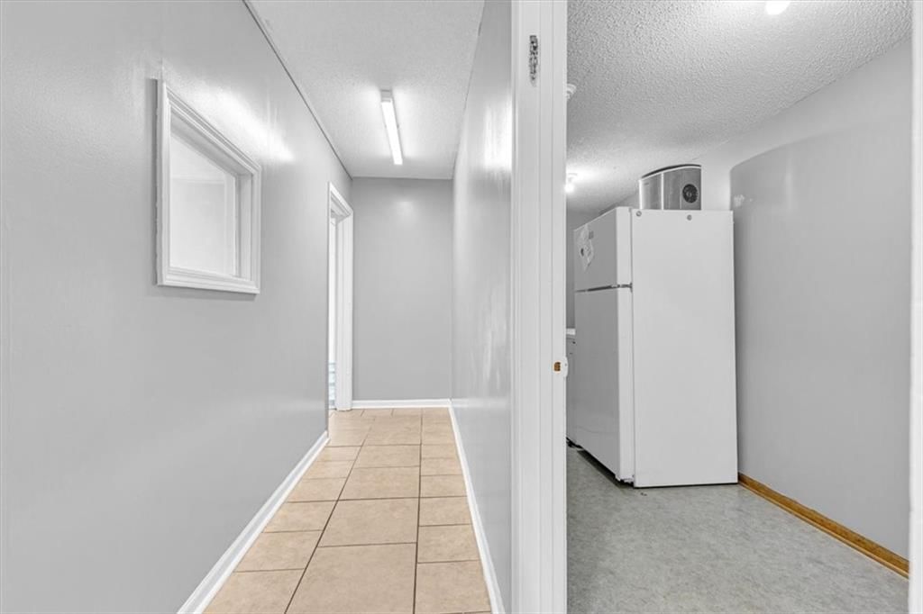 205 Southbrook Parkway — photo 33