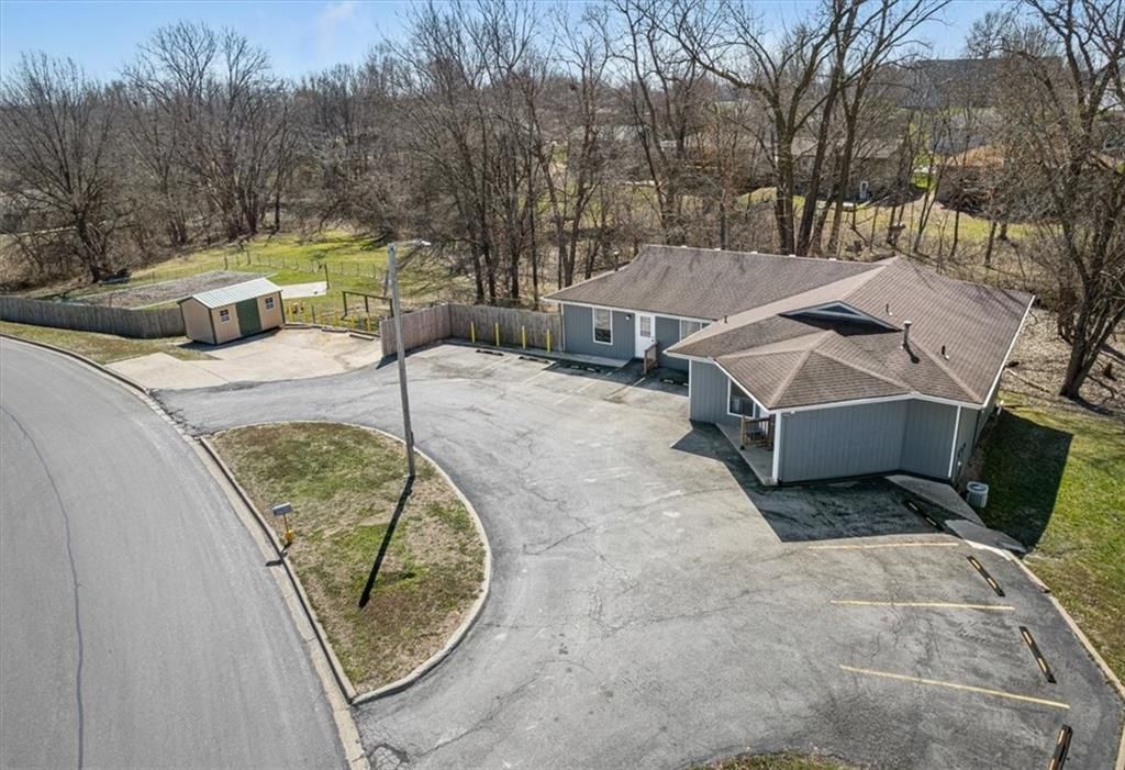 205 Southbrook Parkway — photo 34
