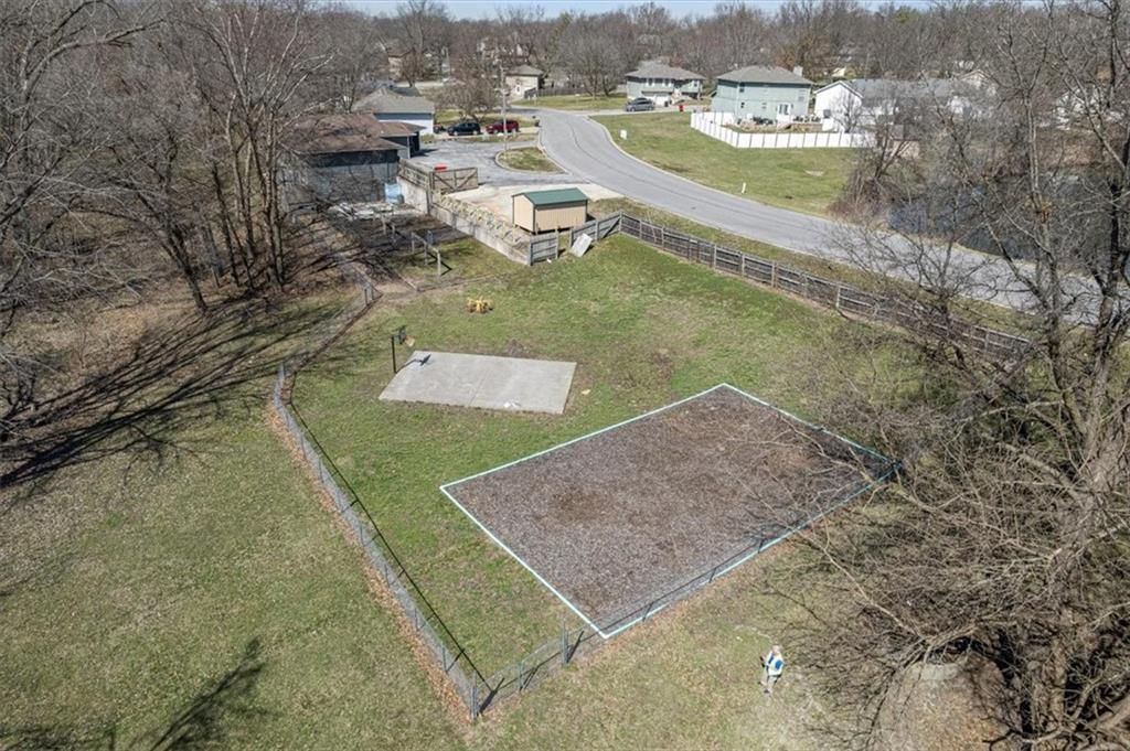 205 Southbrook Parkway — photo 37