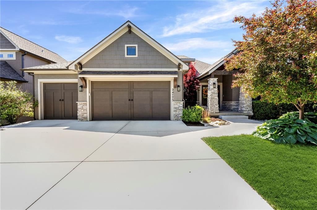 24775 W 98th Street, Lenexa, KS