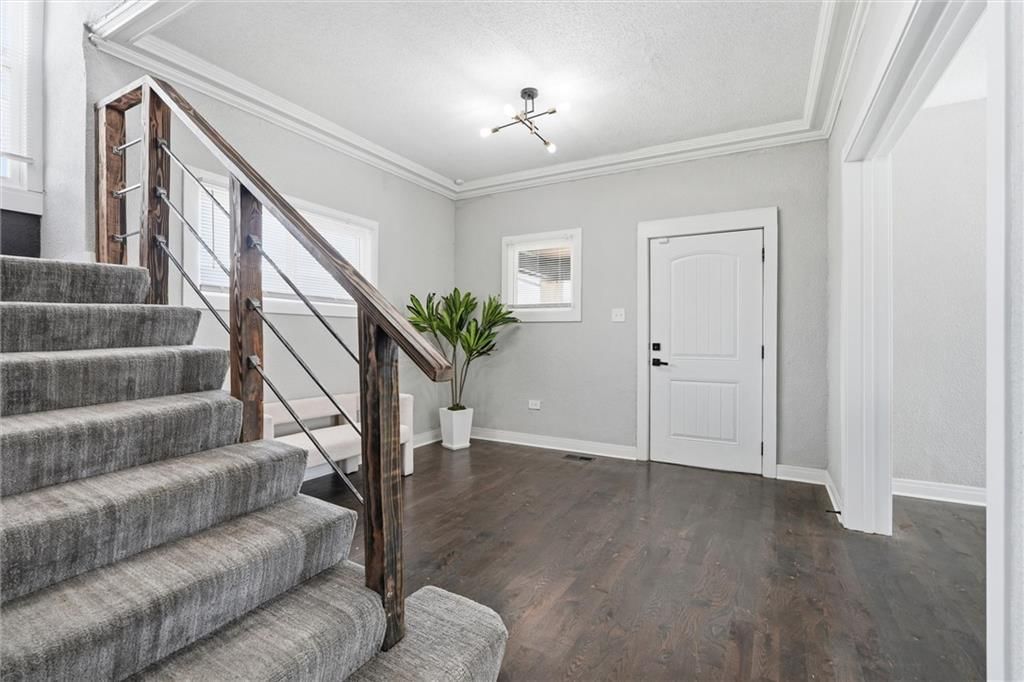 2638 Benton Boulevard — photo 9
