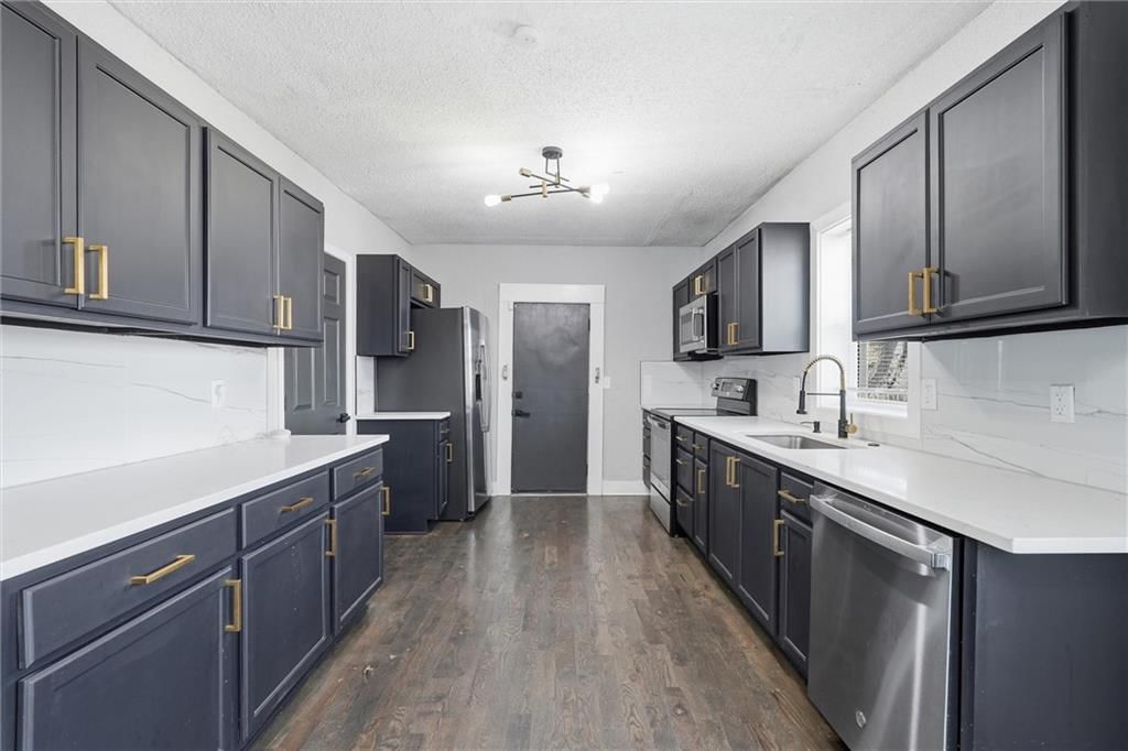 2638 Benton Boulevard — photo 24