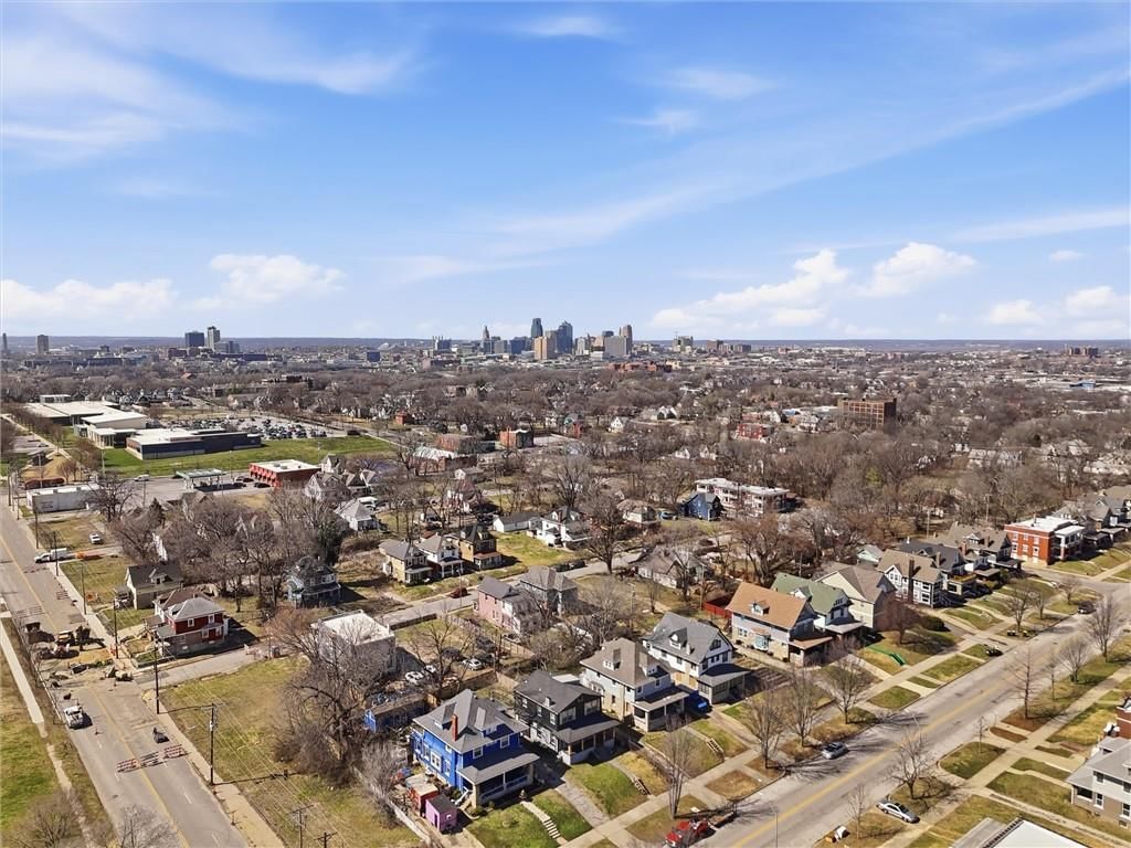 2638 Benton Boulevard — photo 45