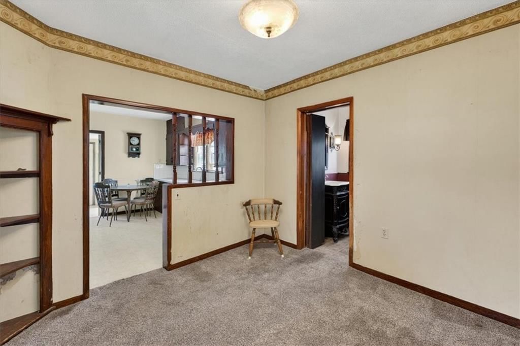 9818 Ogle Road — photo 12