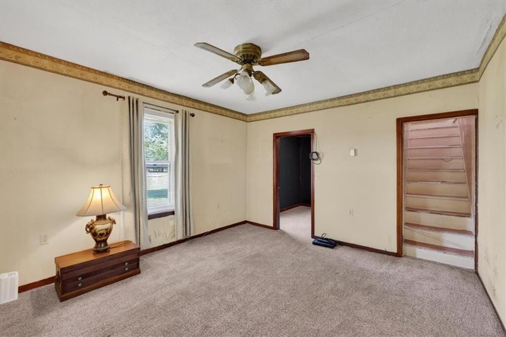 9818 Ogle Road — photo 15