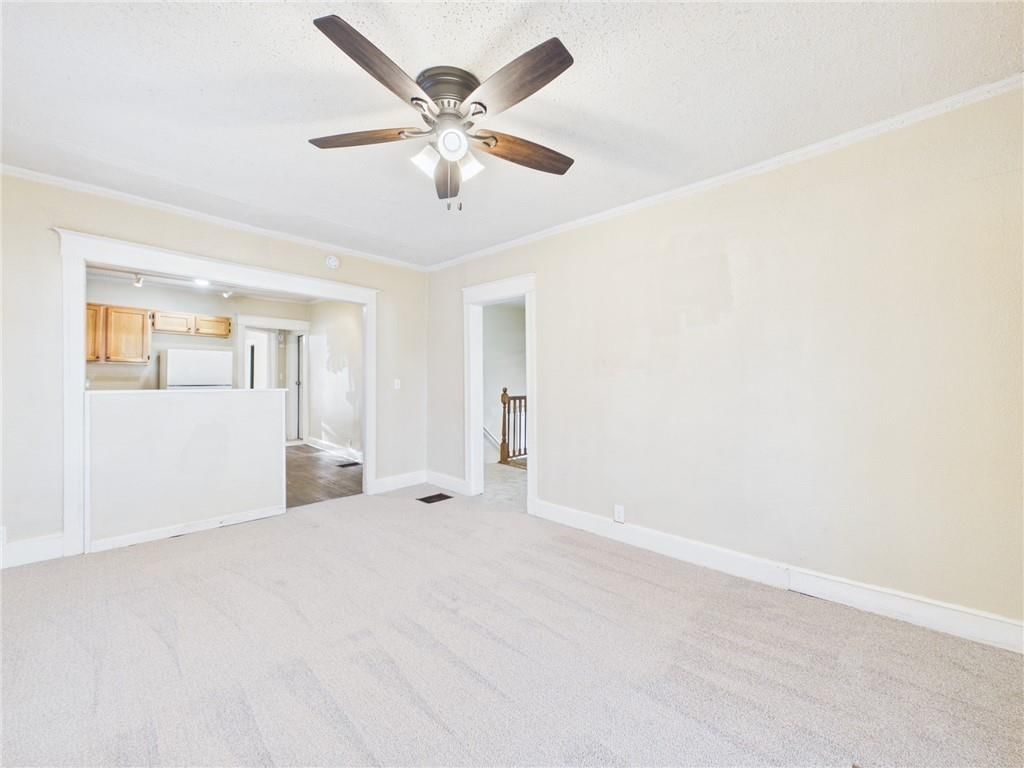 2424 Norton Avenue — photo 3