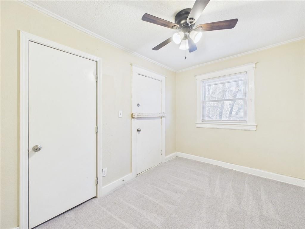 2424 Norton Avenue — photo 17