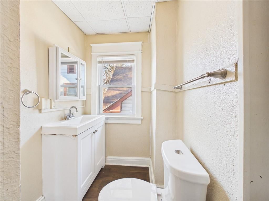 2424 Norton Avenue — photo 27
