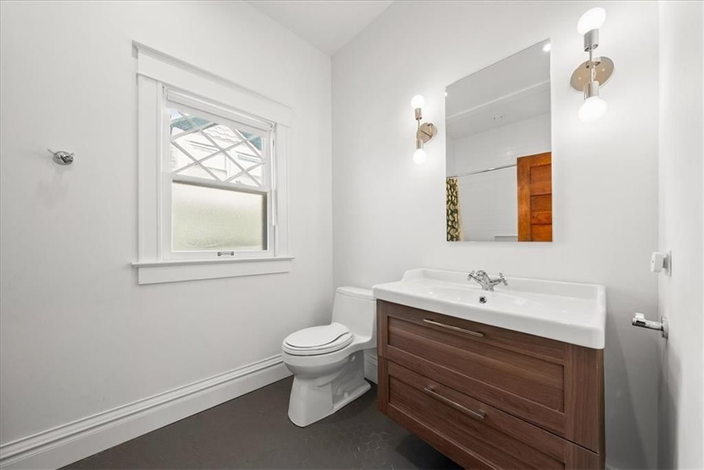2819 Campbell Street — photo 29