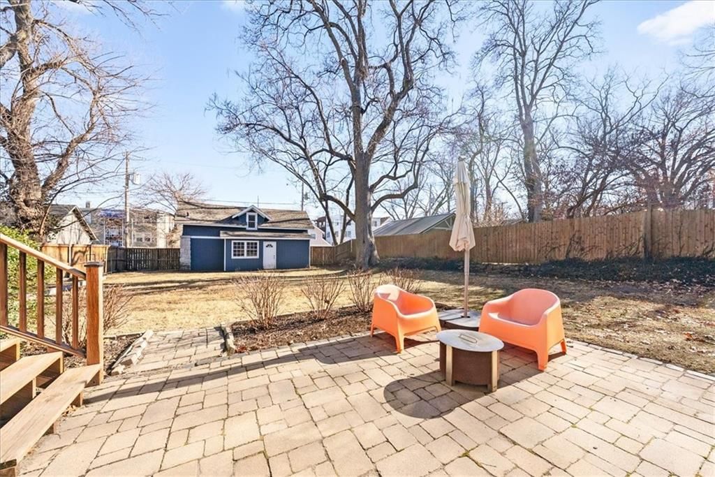 2819 Campbell Street — photo 36