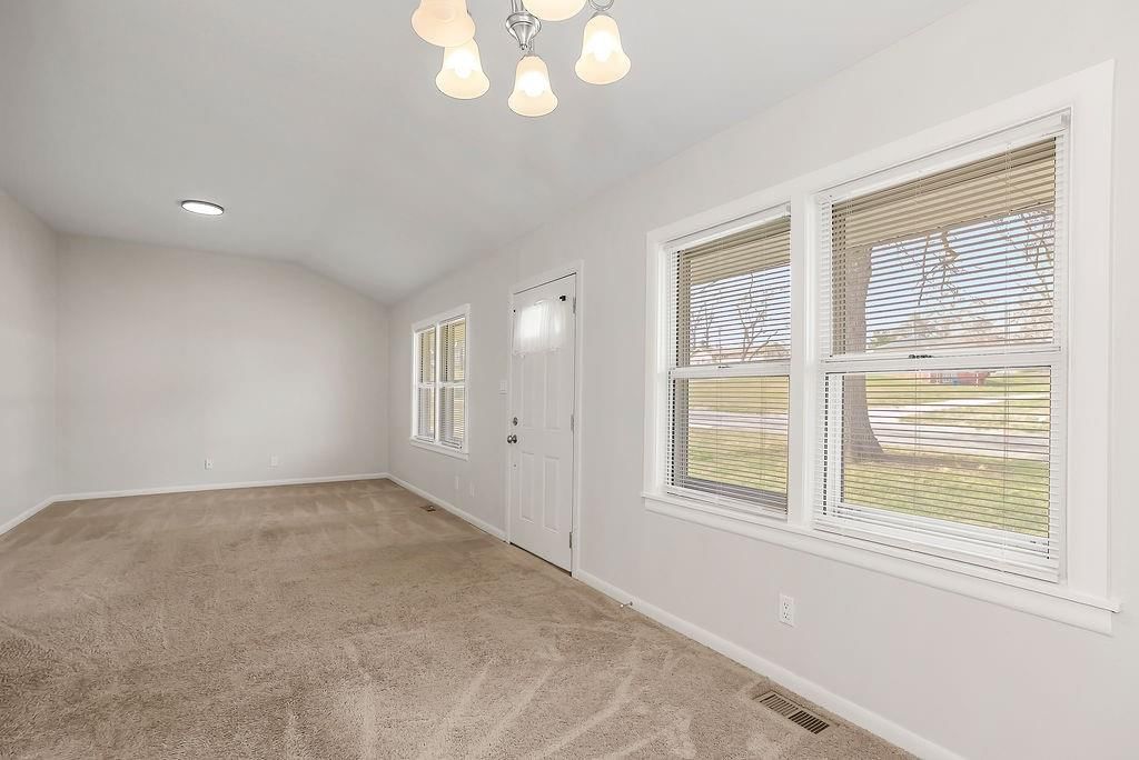 1421 Cherokee Street — photo 4
