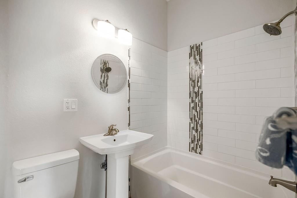 1421 Cherokee Street — photo 13