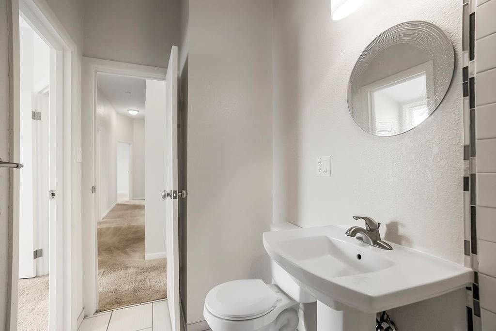 1421 Cherokee Street — photo 17