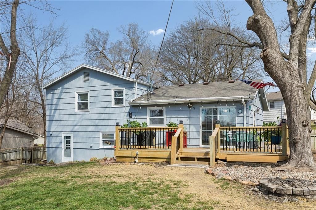 1605 NE 62nd Terrace — photo 28