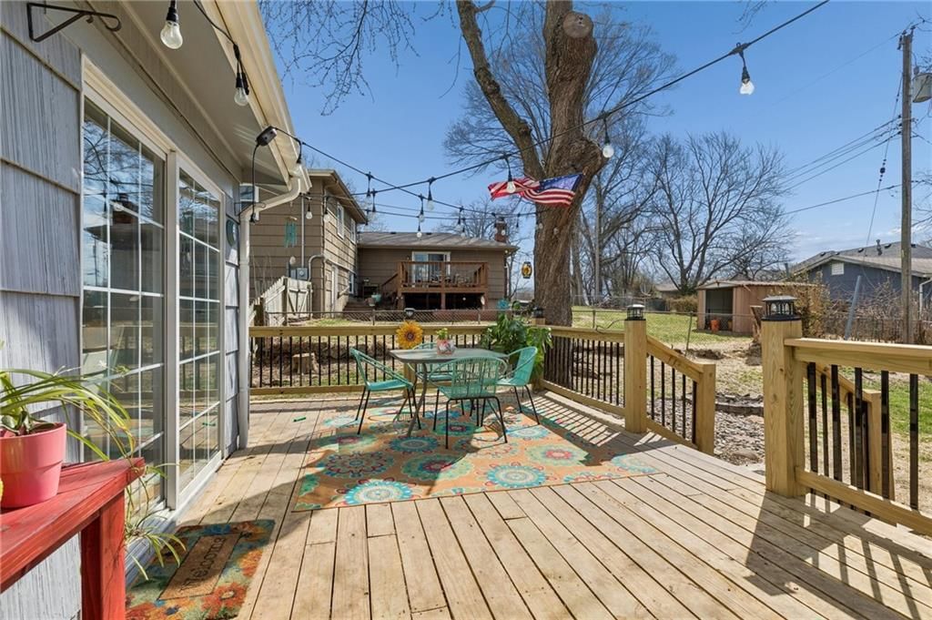 1605 NE 62nd Terrace — photo 32