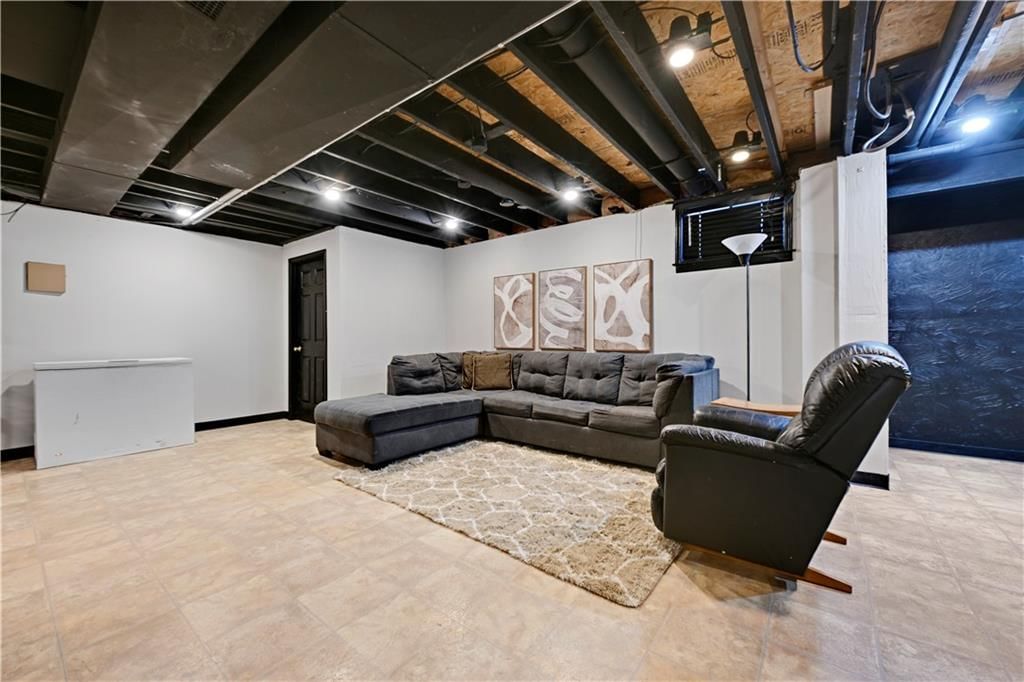 12909 Reeder Street — photo 31