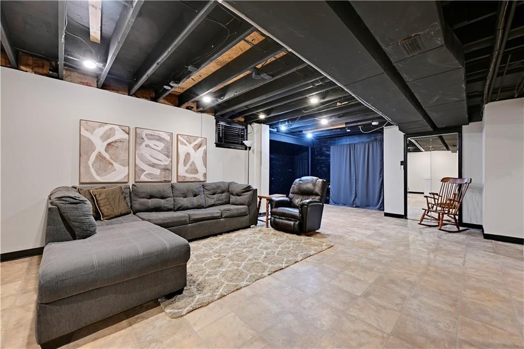 12909 Reeder Street — photo 32