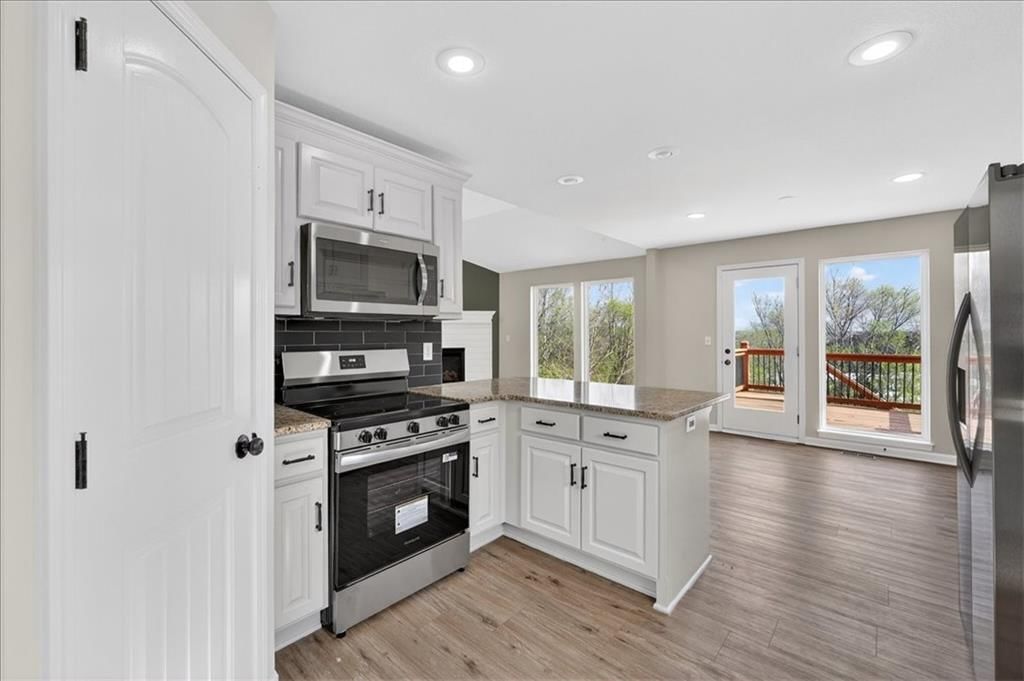 4726 Chester Avenue — photo 6