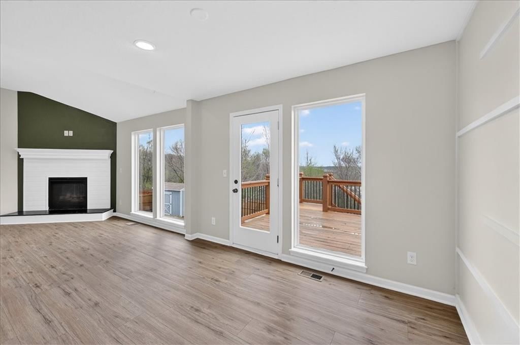 4726 Chester Avenue — photo 13