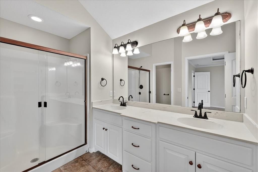 4726 Chester Avenue — photo 24