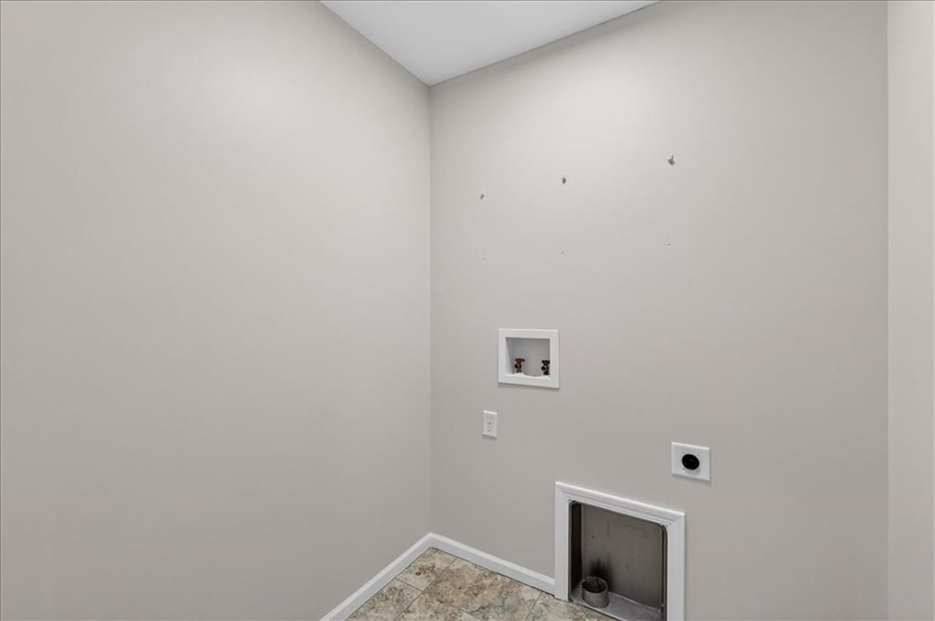 4726 Chester Avenue — photo 27